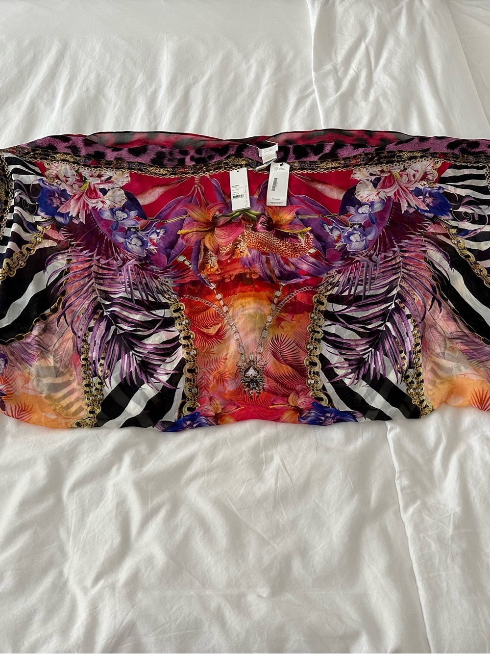 Camilla wild loving silk shrug NWT - Picture 3 of 7
